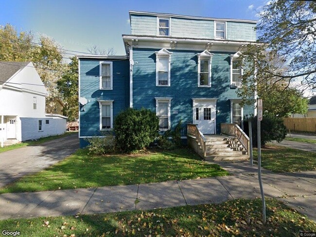 111 Cottage St