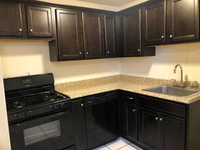 178 Summit Ave in St. Paul, MN - Building Photo - Interior Photo