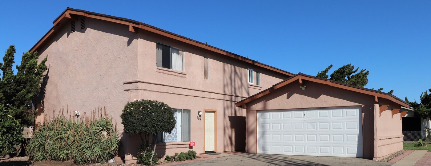 403 N Railroad Ave in Santa Maria, CA - Foto de edificio