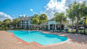 Fairways at South Shore in League City, TX - Building Photo