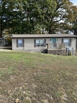 4918 Harmony Grove Rd in Hopkinsville, KY - Building Photo