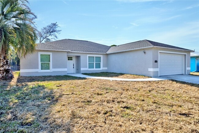 248 Tangerine Rd in Lake Placid, FL - Foto de edificio - Building Photo