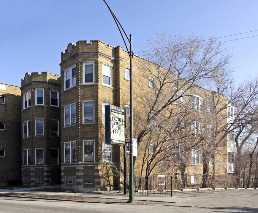 6333 N Ridge Ave in Chicago, IL - Building Photo