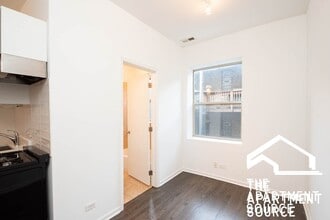 5054 N Winthrop Ave in Chicago, IL - Building Photo - Building Photo