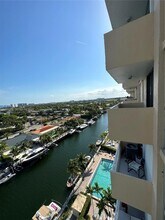 2350 NE 135th St in North Miami, FL - Building Photo - Building Photo