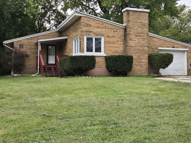 property at 880 Ferndale St