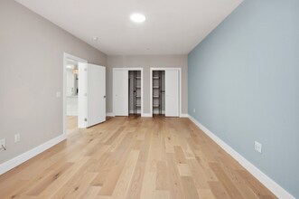 57 Grand St-Unit -Capri in New Rochelle, NY - Building Photo - Building Photo