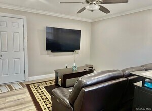 107 Fairview Ave in Oceanside, NY - Building Photo - Building Photo