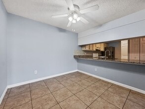 602 Kenwick Cir in Casselberry, FL - Foto de edificio - Building Photo