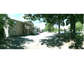 6930 E State Highway 76 in Branson, MO - Foto de edificio - Building Photo