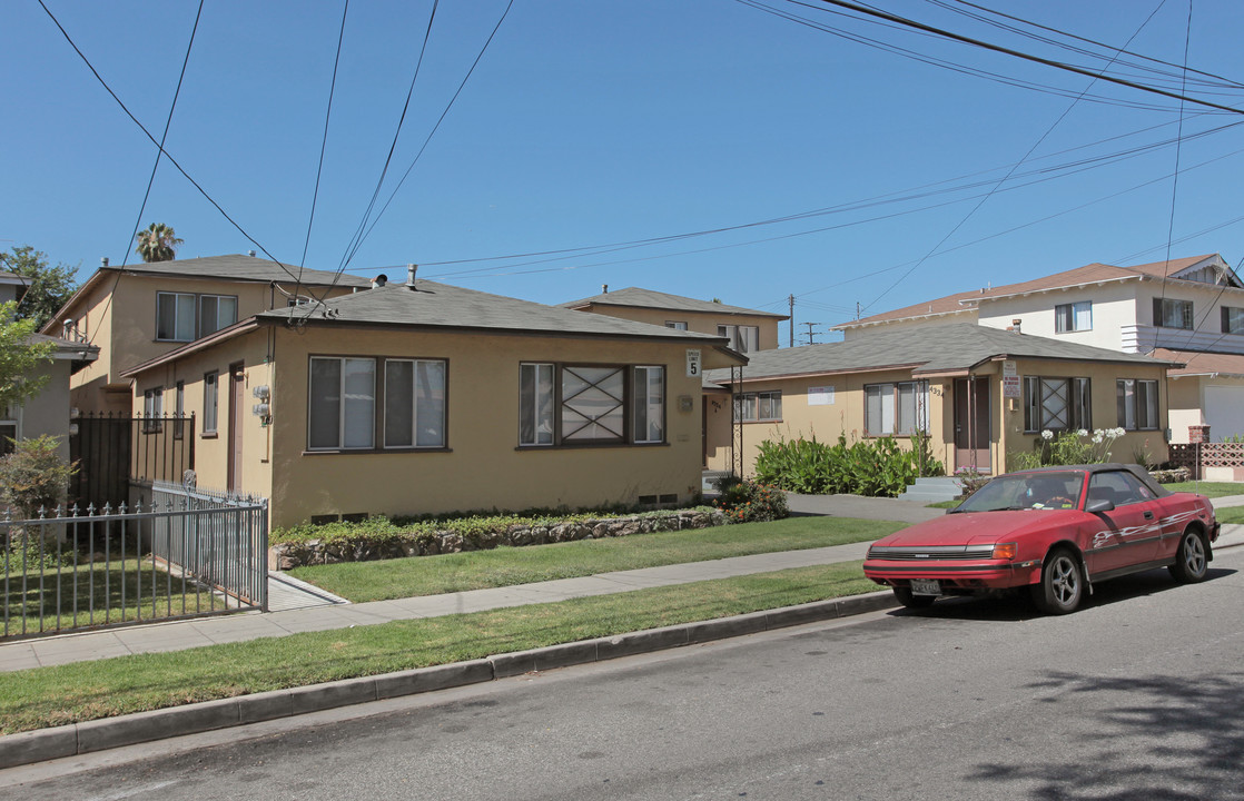 4334-4338 E 60th St in Maywood, CA - Building Photo