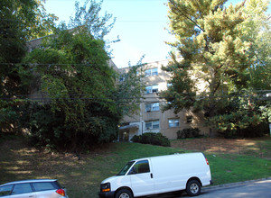 Birchwood in Takoma Park, MD - Building Photo - Building Photo