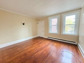 703 Howard Ave, Unit 32 in New Haven, CT - Building Photo - Building Photo