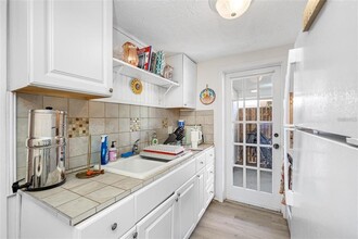 618 Dogwood Ct in Dunedin, FL - Building Photo - Building Photo