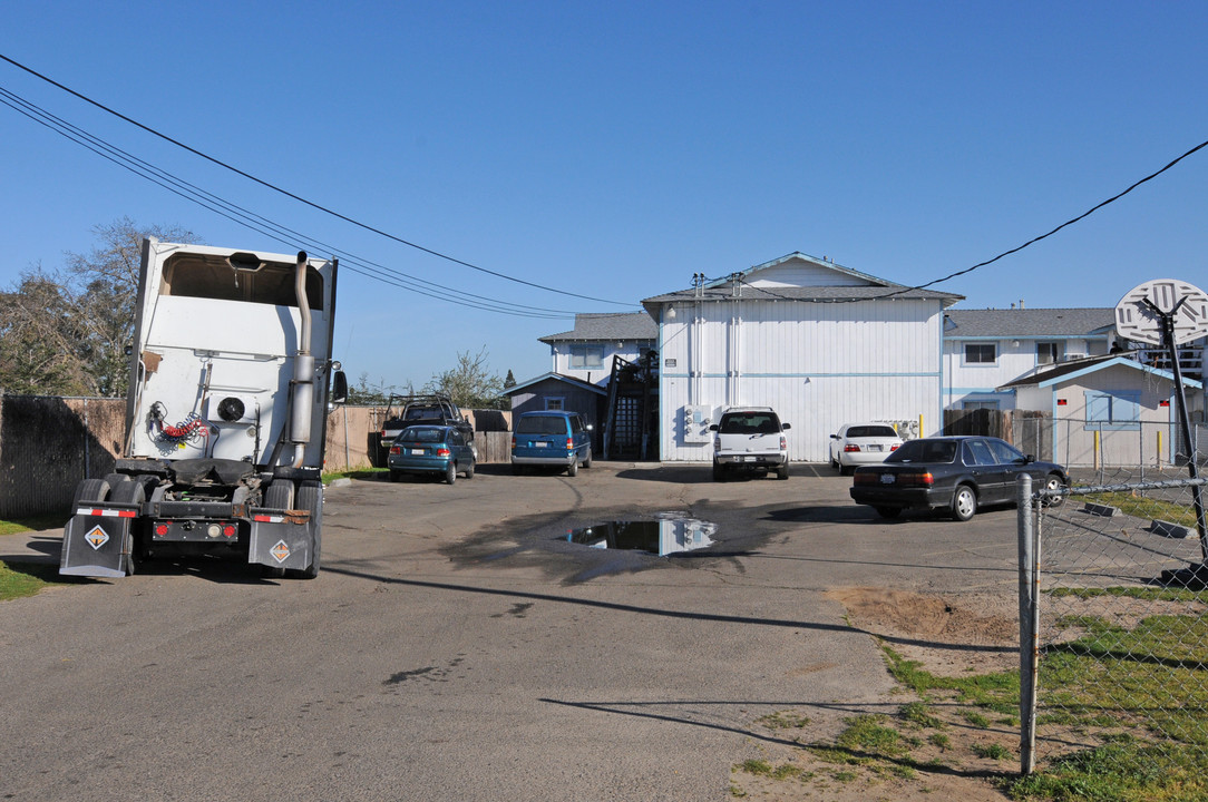 4117 Anna Ave in Keyes, CA - Building Photo