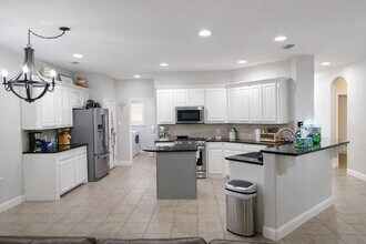 2917 Dustin Dr in Odessa, TX - Foto de edificio - Building Photo