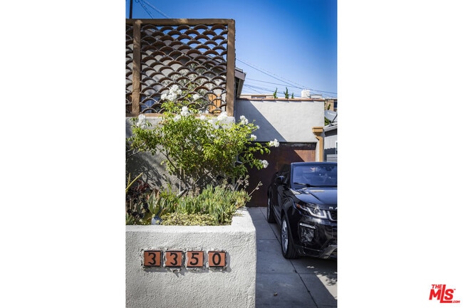 3350 Wood Terrace in Los Angeles, CA - Building Photo - Building Photo