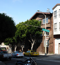 1202-1216 Leavenworth St in San Francisco, CA - Building Photo - Building Photo