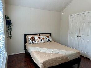 18 Morro Bay Dr in Manvel, TX - Building Photo - Building Photo