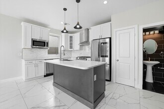 195 Lincoln St in Jersey City, NJ - Building Photo - Building Photo