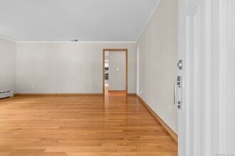 26 Marshall Rd in Branford, CT - Building Photo - Building Photo