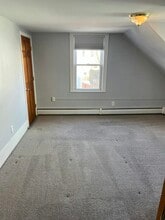 18 Roundy St in Beverly, MA - Building Photo - Building Photo