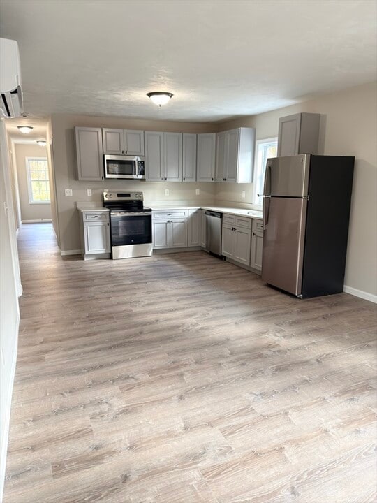 50 Chapel St in Leicester, MA - Building Photo