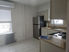 38-21 150th St-Unit -2 in Queens, NY - Foto de edificio - Building Photo