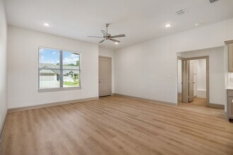 3194 Dogwood Pk Blvd in Tyler, TX - Foto de edificio - Building Photo