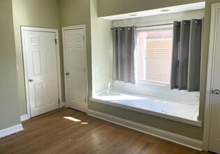 264 W 8th St in Marysville, OH - Building Photo - Building Photo