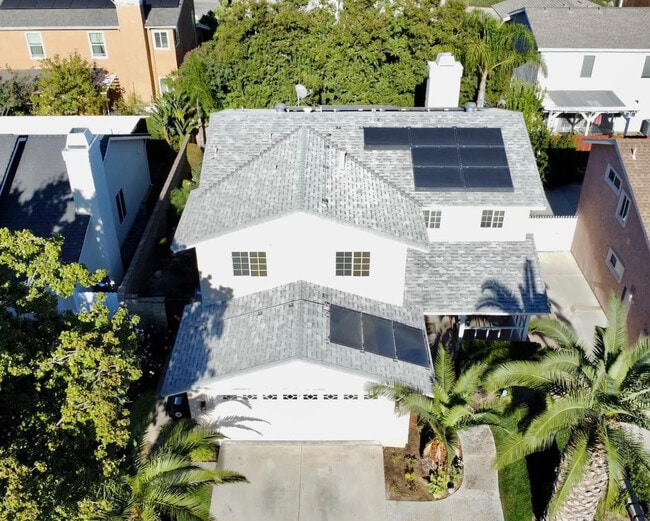 21945 Centurion Way in Santa Clarita, CA - Building Photo - Building Photo