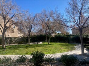 8982 Leaping Pad Ct in Las Vegas, NV - Building Photo - Building Photo