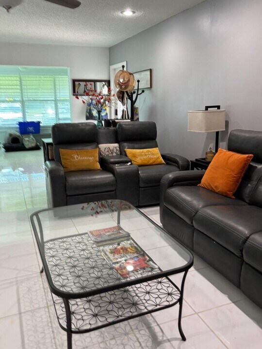 14628 Canalview Dr in Delray Beach, FL - Building Photo