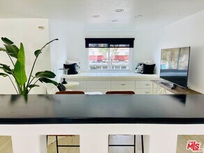 36 Anchorage St in Marina Del Rey, CA - Building Photo - Building Photo