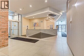 60 Frederick St in Kitchener, ON - Building Photo - Building Photo