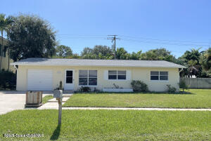 317 3rd Ave in Indialantic, FL - Building Photo