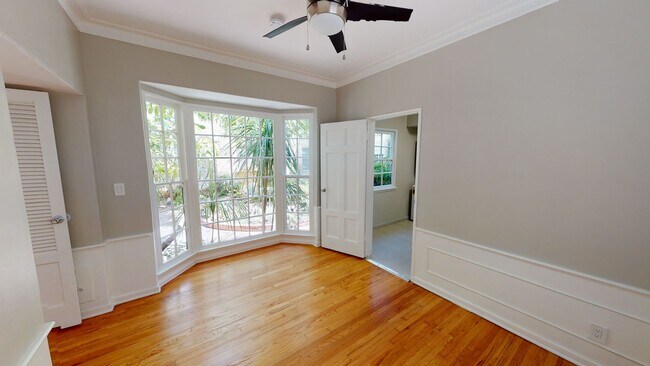 Residences on Sweetzer in Los Angeles, CA - Foto de edificio - Interior Photo