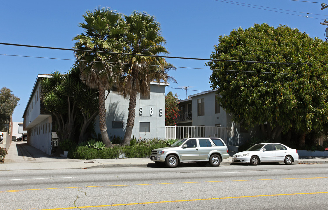 3868 S Centinela Ave in Los Angeles, CA - Building Photo