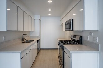 Eastside Apartments in Costa Mesa, CA - Building Photo - Interior Photo