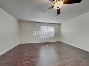 8528 Hawkview Dr in Fort Worth, TX - Building Photo - Building Photo