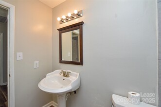 4808 Highlake Dr in Charlotte, NC - Building Photo - Building Photo