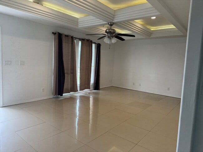 property at 812 Old Angleton Rd