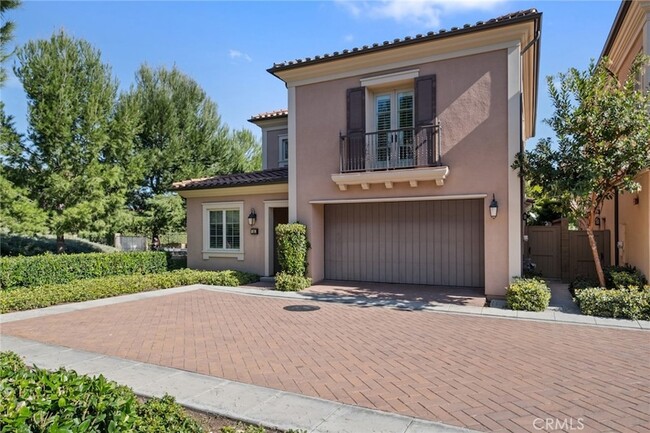 25 Lupari in Irvine, CA - Building Photo - Building Photo