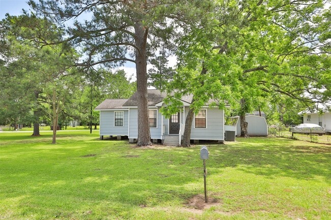 18419 Buddy Riley Blvd in Magnolia, TX - Building Photo - Building Photo
