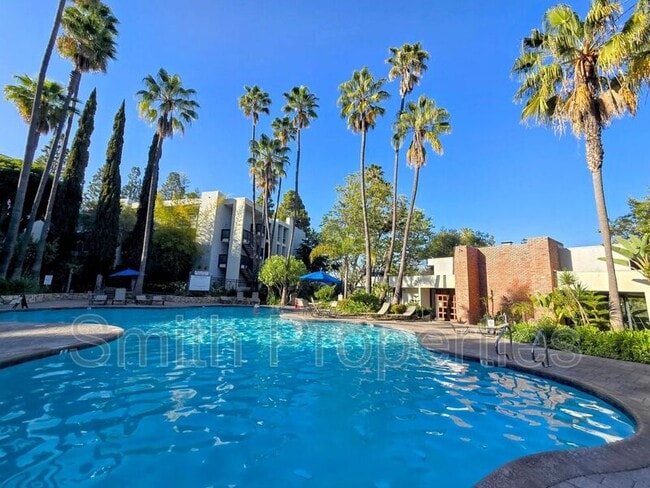 3604 W Estates Ln in Rolling Hills Estates, CA - Building Photo - Building Photo