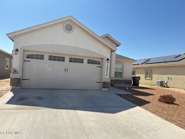 13956 Lago Vista Ave in Horizon City, TX - Building Photo - Building Photo