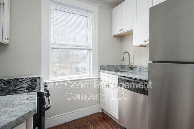 3220 Bayonne Ave in Baltimore, MD - Building Photo - Building Photo