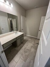 2820 Long Slope Rd in Arlington, TX - Building Photo - Building Photo