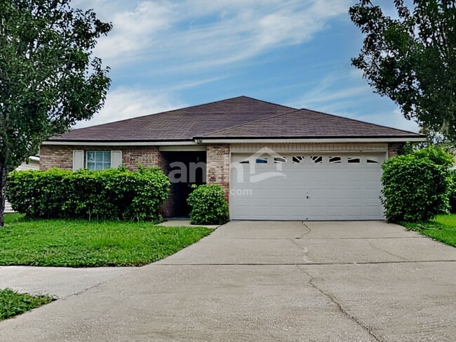 property at 9575 Stratham Ct