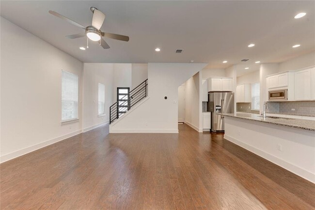 property at 1531 N Red Bud Ln